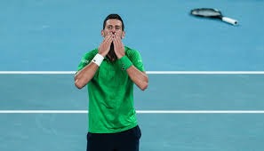 字母哥：在NBA的13年，我从未见过罗林斯这样进步这么大的球员